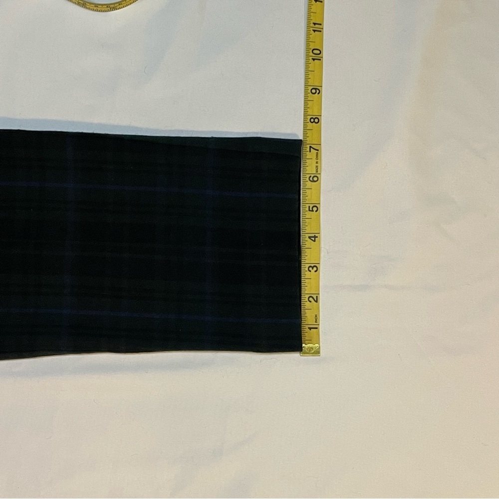 Ann Taylor Factory Black and Green Plaid Cropped Pants, Great for Fall or Winter - Picture 13 of 14